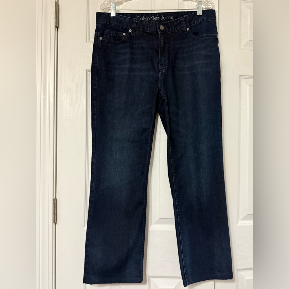 Men’s Calvin Klein Dark Wash Straight Leg 33 x 30